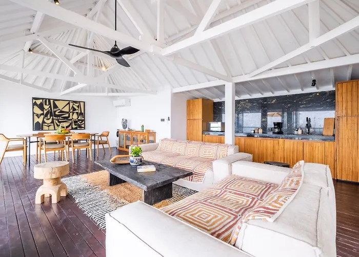 Beachfront 2bdrs Private - Bingin